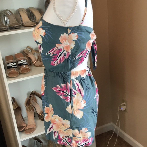 Roxy printed cutout romper size xs - Picture 4 of 8